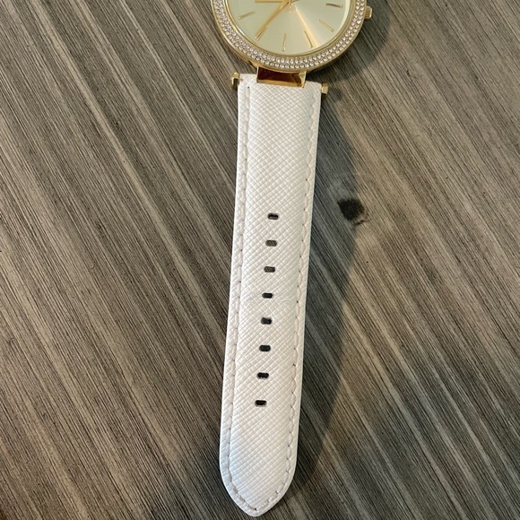 Michael Kors Gold Watch Leather Strap - Picture 6 of 8
